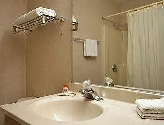 Hotel Super 8 By Wyndham 2*
